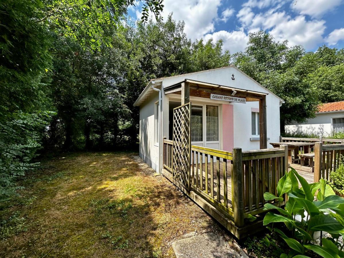 Les Cabanes Du Lac Vandré Exteriör bild